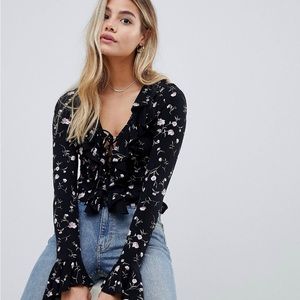 Ruffle Front Lace Up Top in Ditsy Floral Print